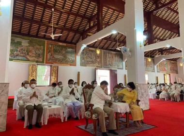 ร่วมพิธีทำบุญตักบาตรข้าวสารอาหารแห้งแด่พระสงฆ์ ... พารามิเตอร์รูปภาพ 1