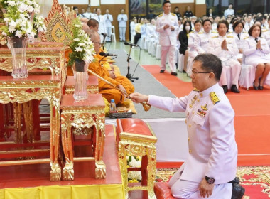 ร่วมประกอบพิธีวางพานพุ่ม ถวายราชสักการะ ... พารามิเตอร์รูปภาพ 1